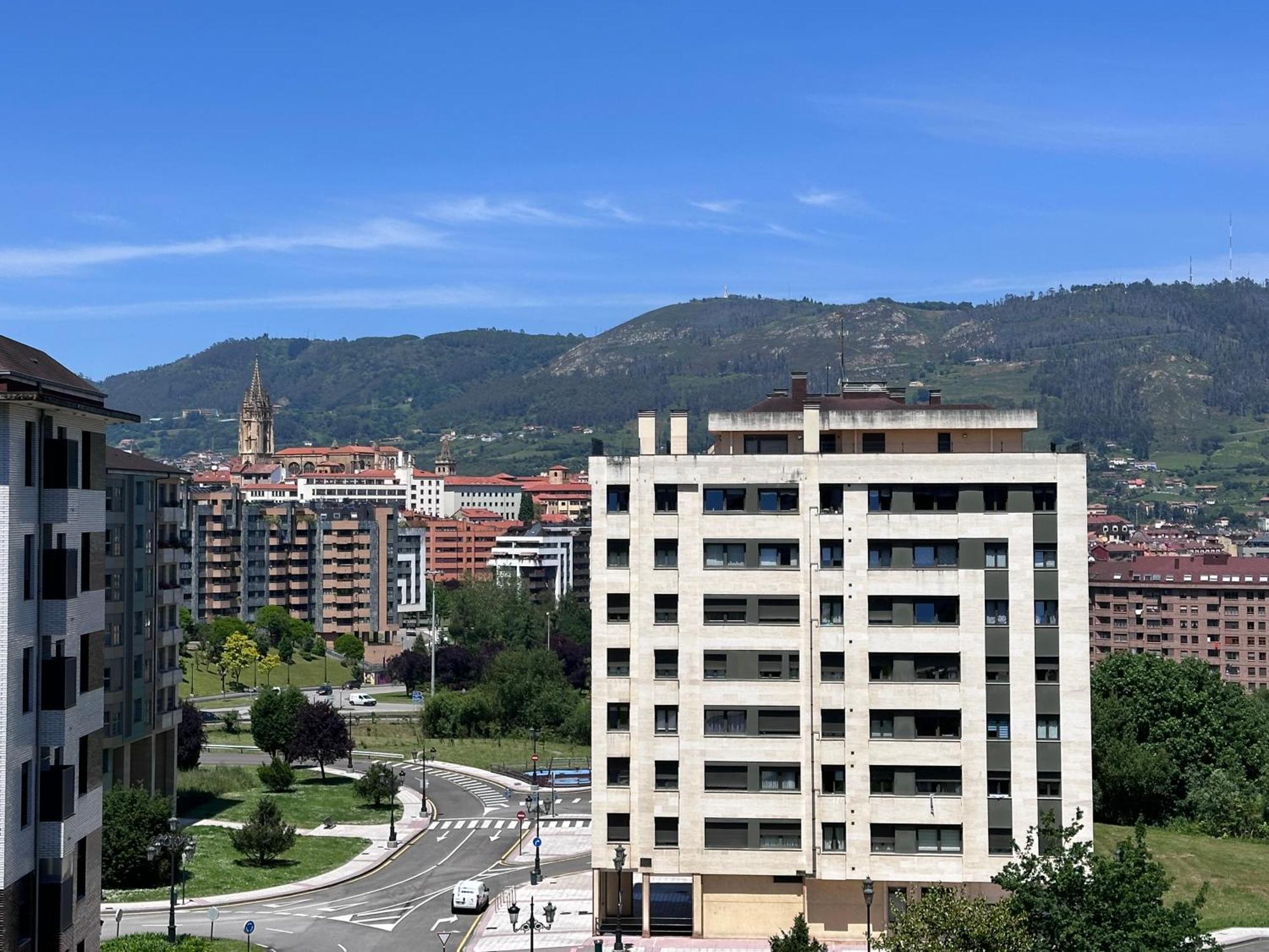 Acogedor Apartamento Con Vistas A La Catedral Y Parking Ов'єдо Екстер'єр фото